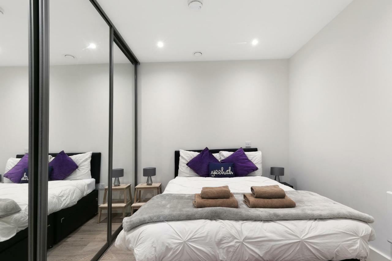 Mondial Apartments At Heathrow Harmondsworth ภายนอก รูปภาพ
